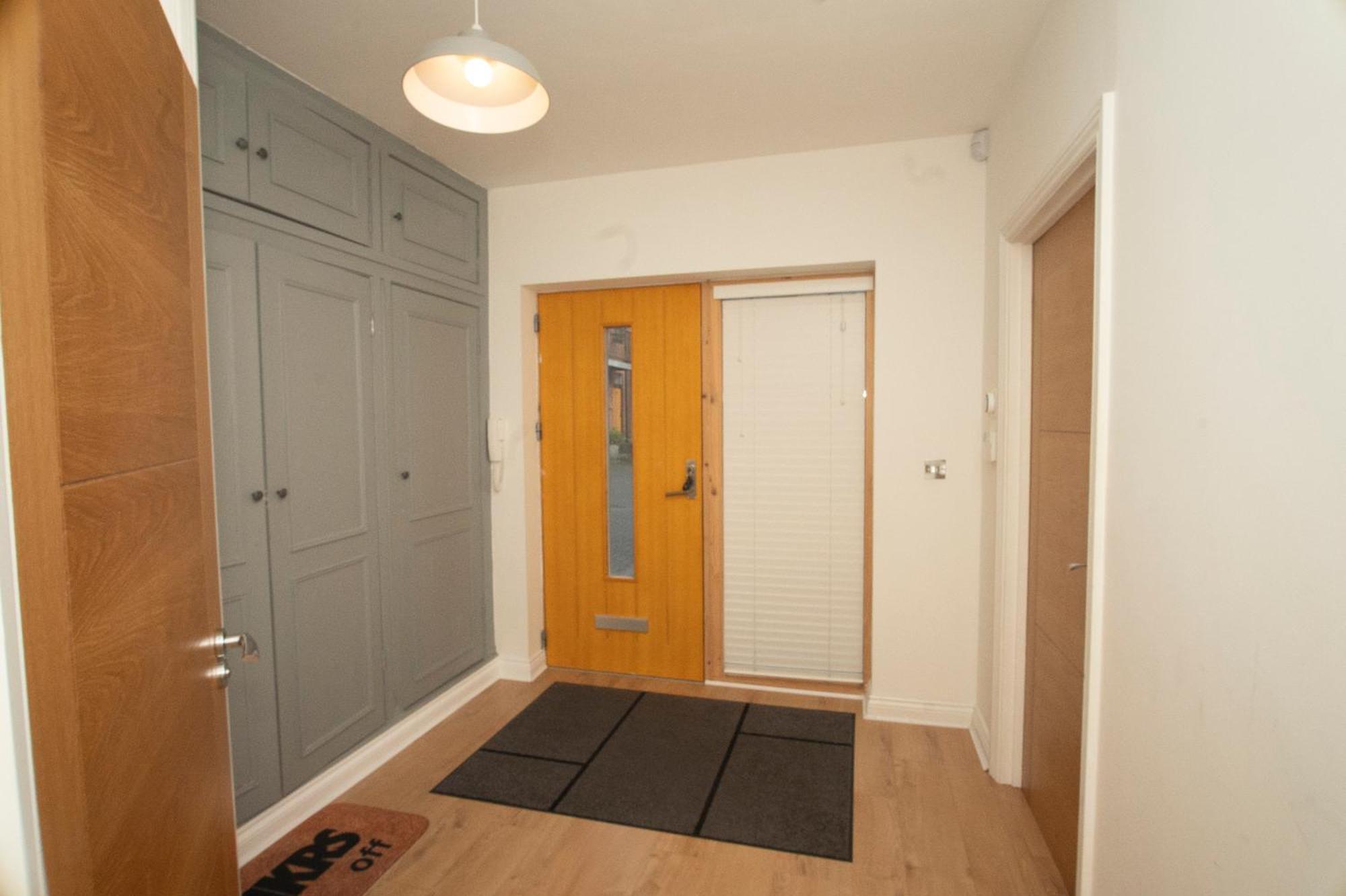 Spacious 4Br 4Ba Gated Townhouse With Balconies, Central Jq Birmingham Bagian luar foto