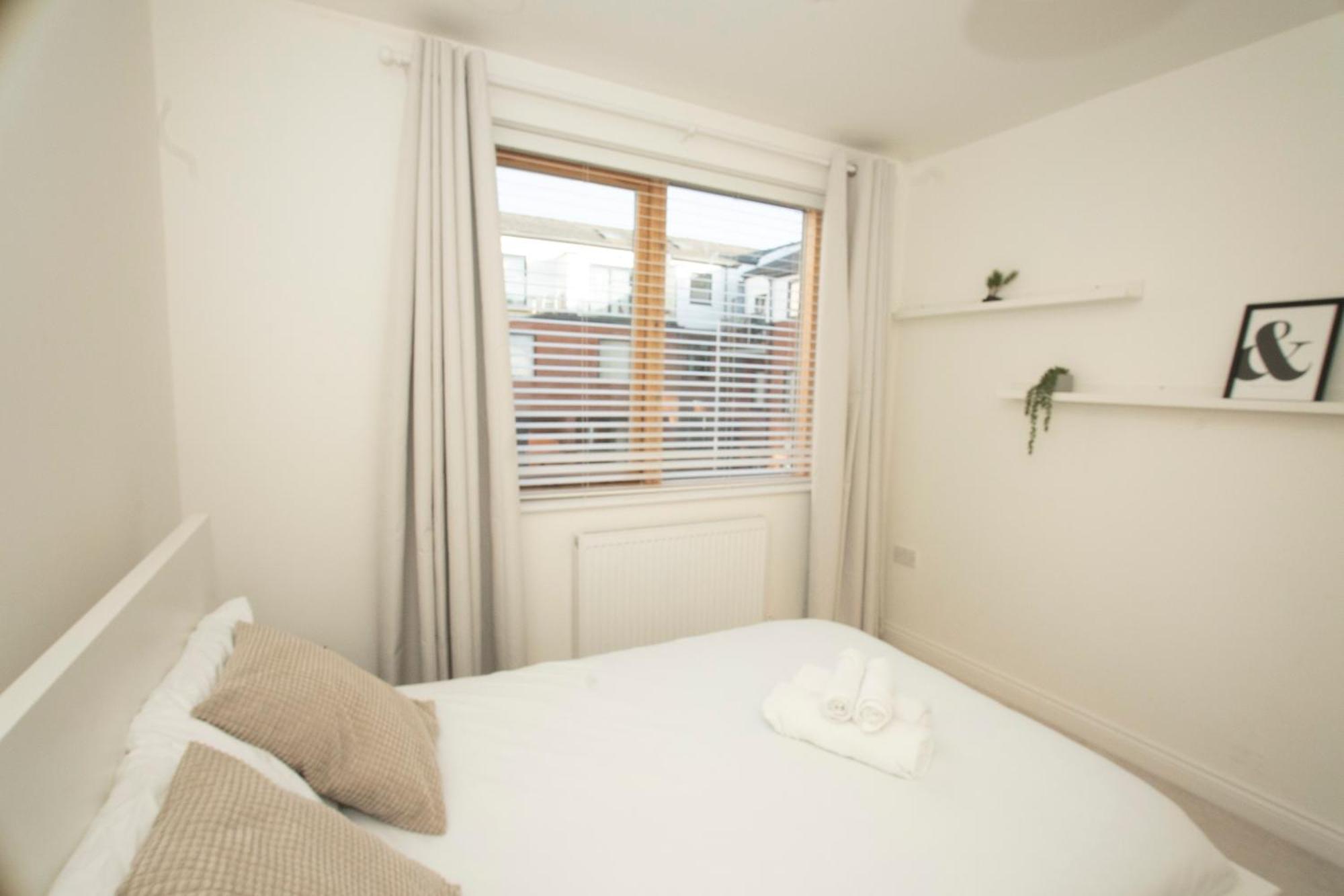Spacious 4Br 4Ba Gated Townhouse With Balconies, Central Jq Birmingham Bagian luar foto