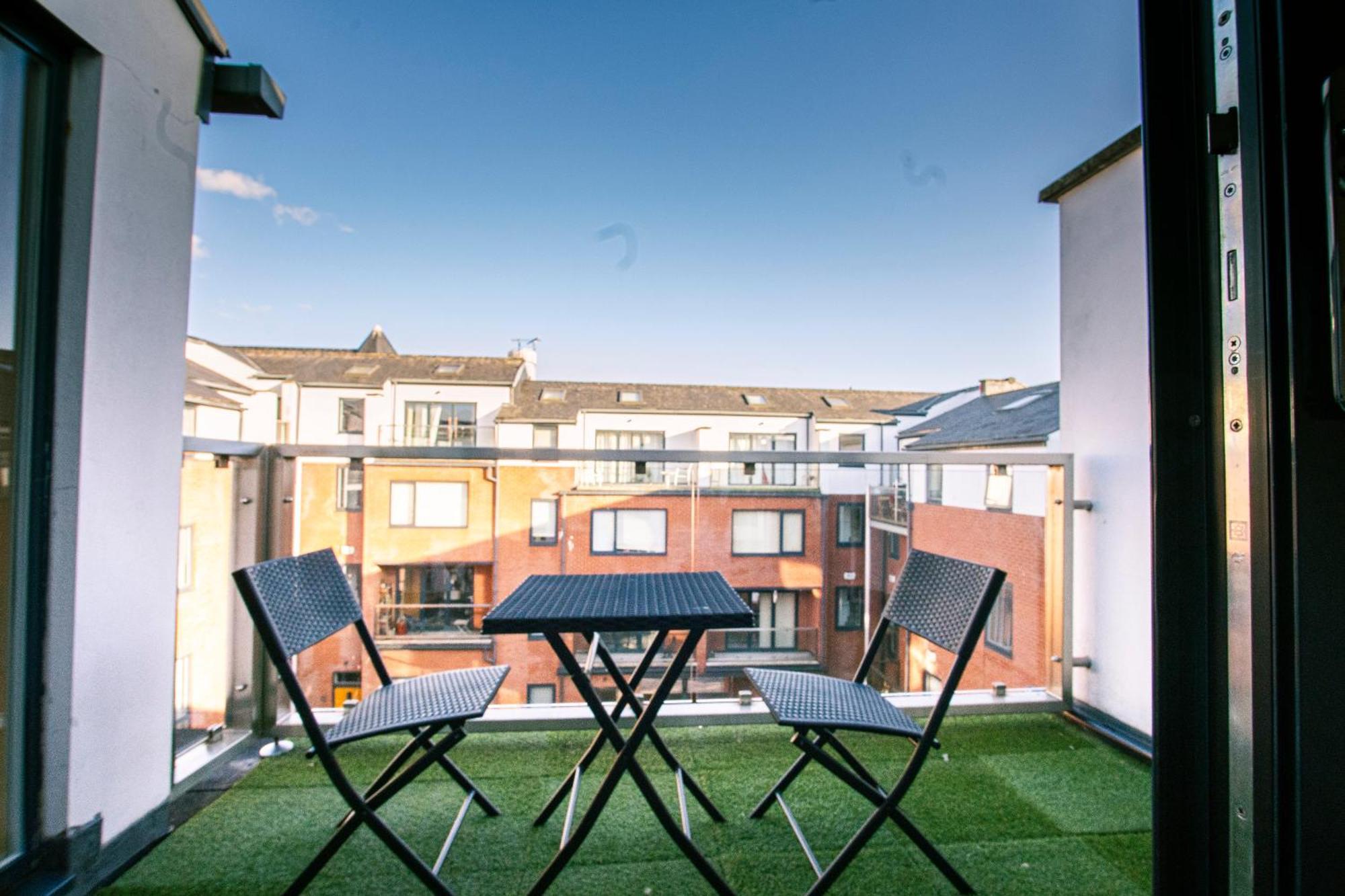 Spacious 4Br 4Ba Gated Townhouse With Balconies, Central Jq Birmingham Bagian luar foto